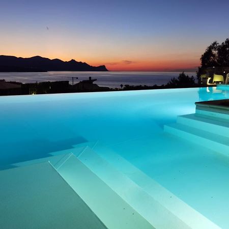 Villa Piscina Sul Mare Алькамо-Марина Екстер'єр фото